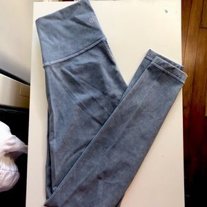 Lululemon Wunder Under HR